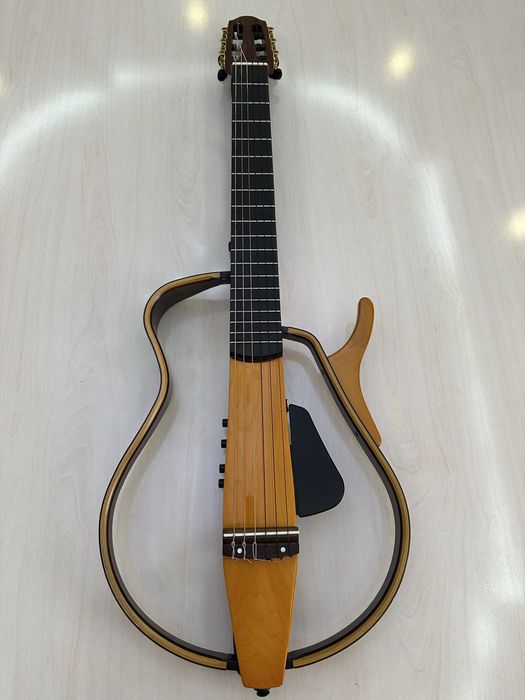 Yamaha silent 110 nylon sotiladi