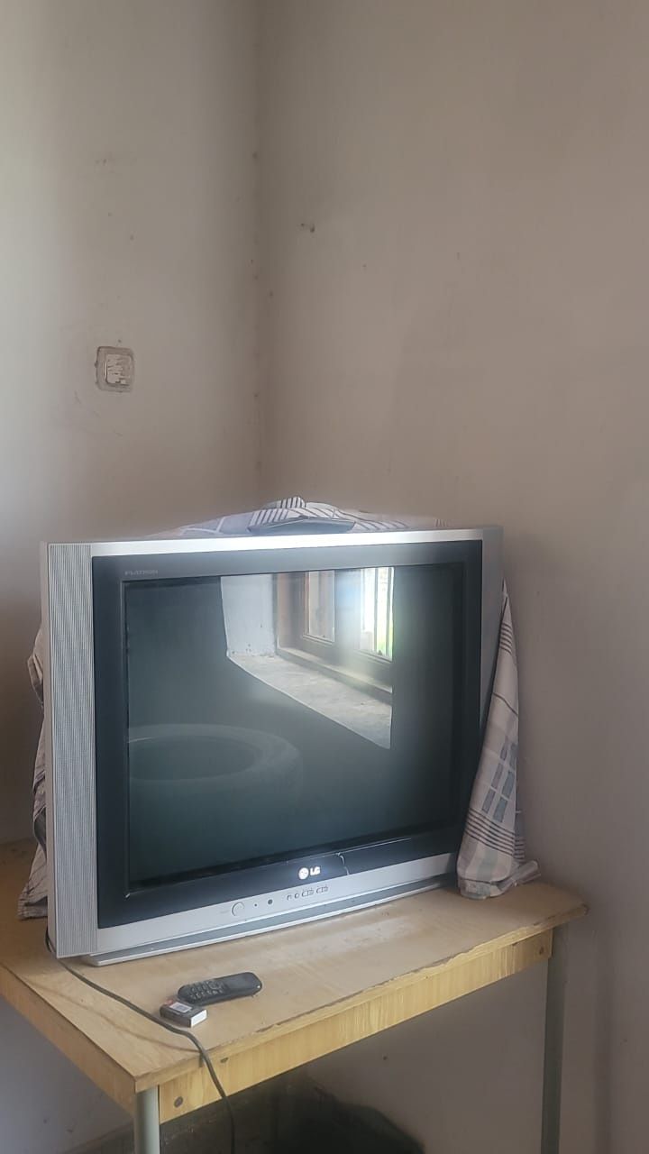 Телевизор LG. Панасонийк