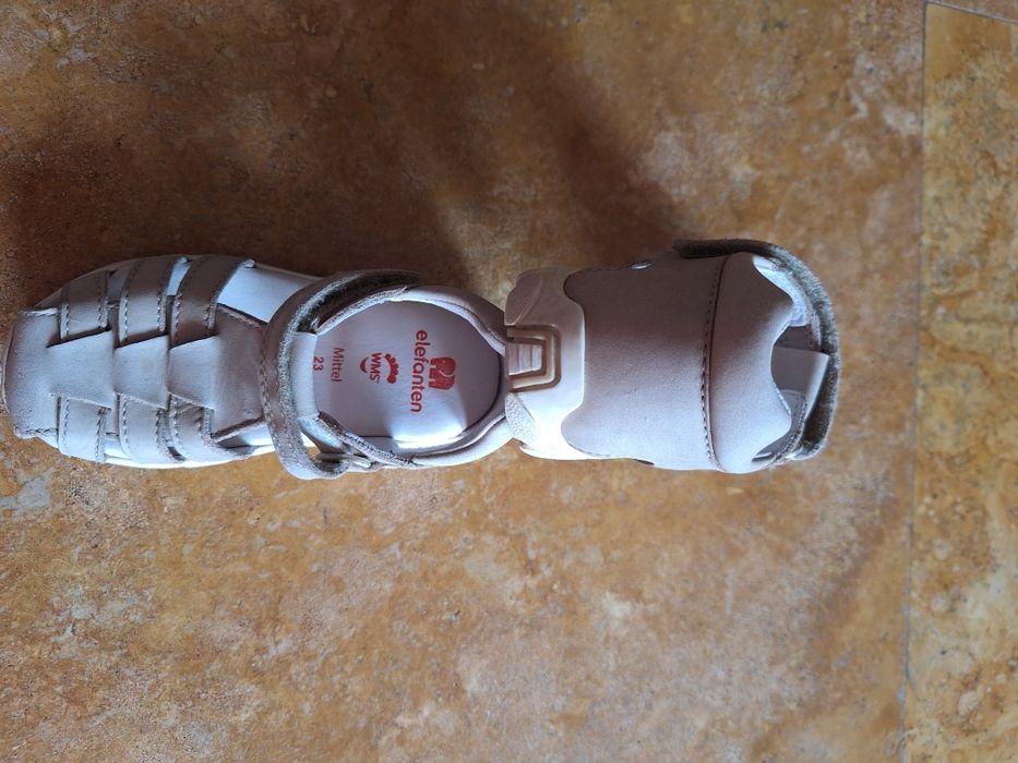 Vând sandale Elefanten 23 copii