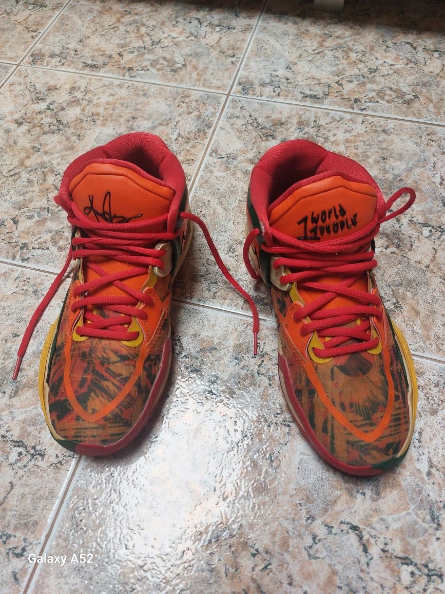 Nike Kyrie Infinity