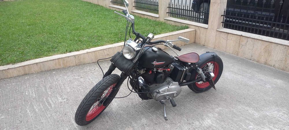 Vând motociclu Harley Davidson Sportster XLH 1000