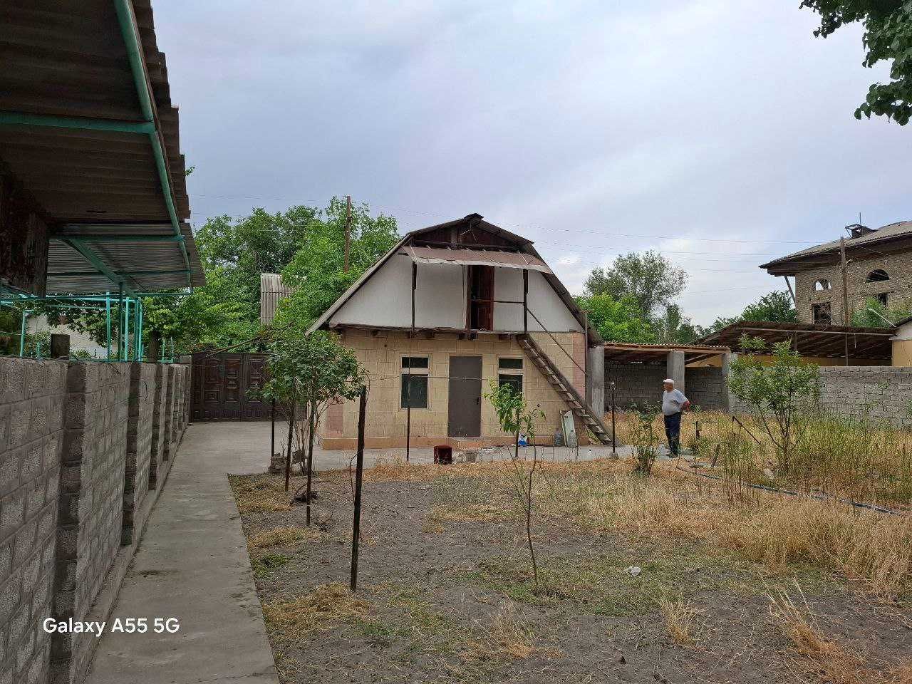 Dacha sotiladi Yangiyolda