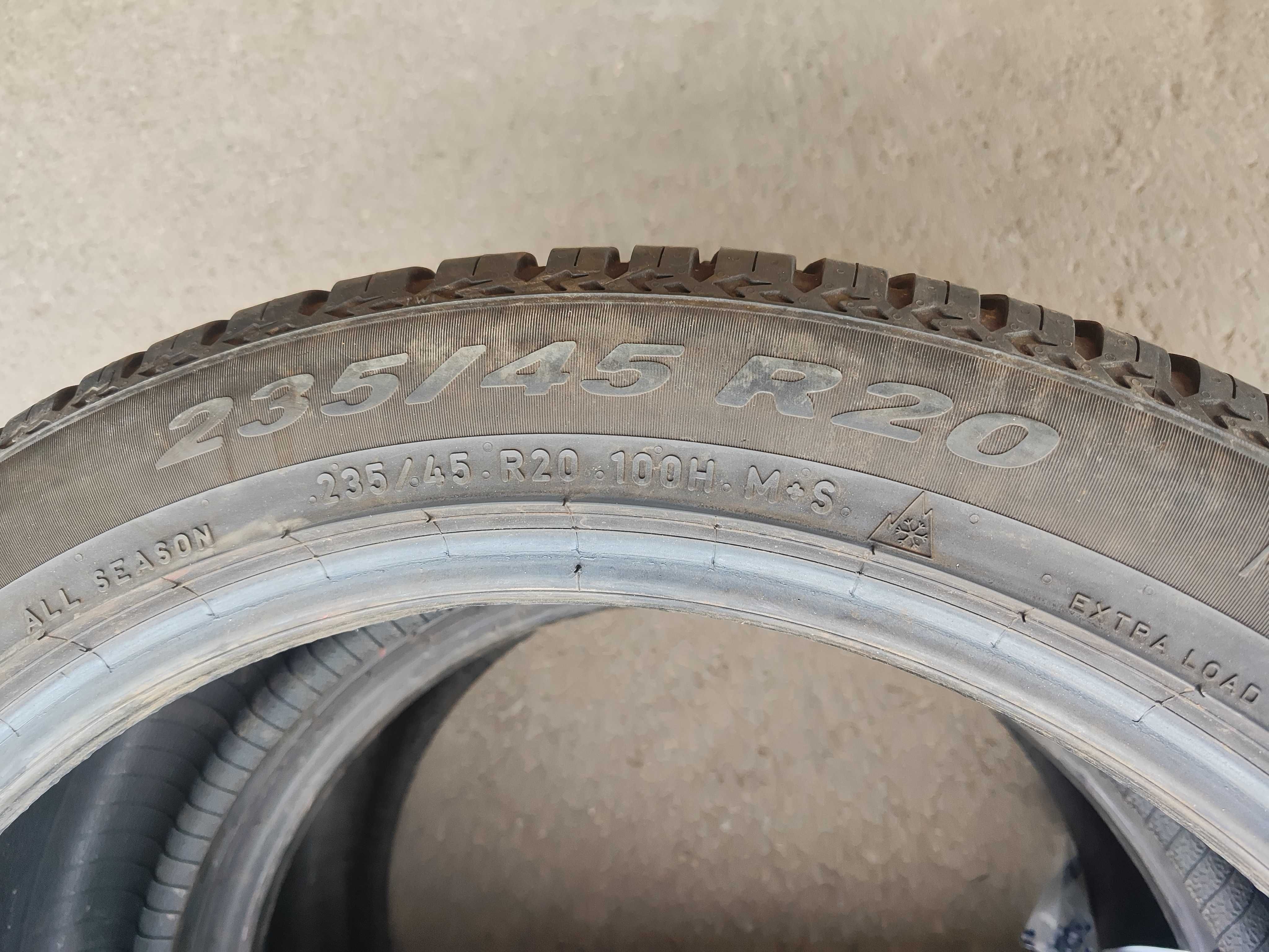 2бр.всесезонни гуми 235/45/20 Pirelli