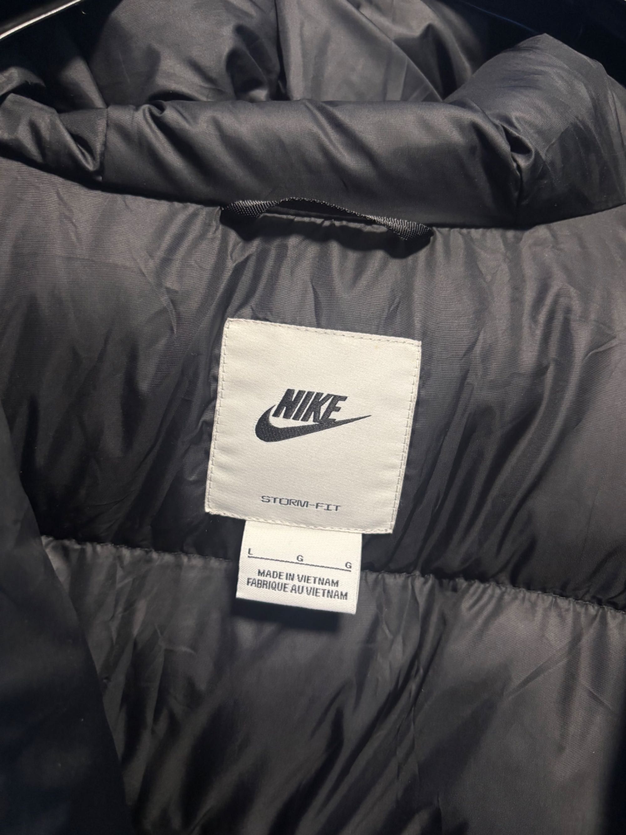 Nike air max яке размер Л