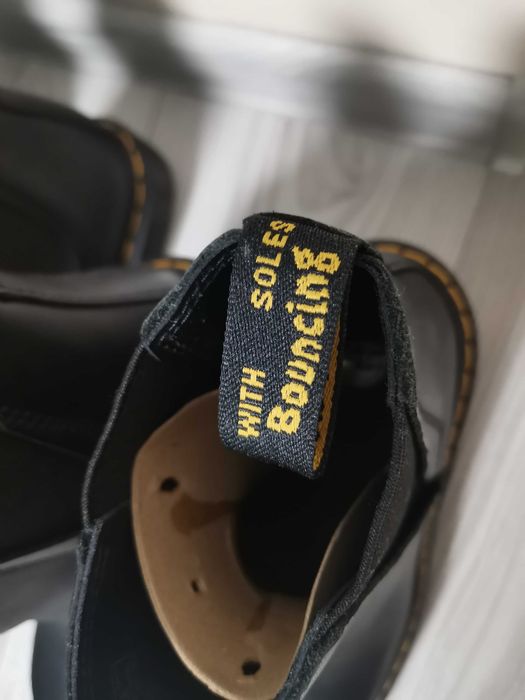 Боти Dr. Martens