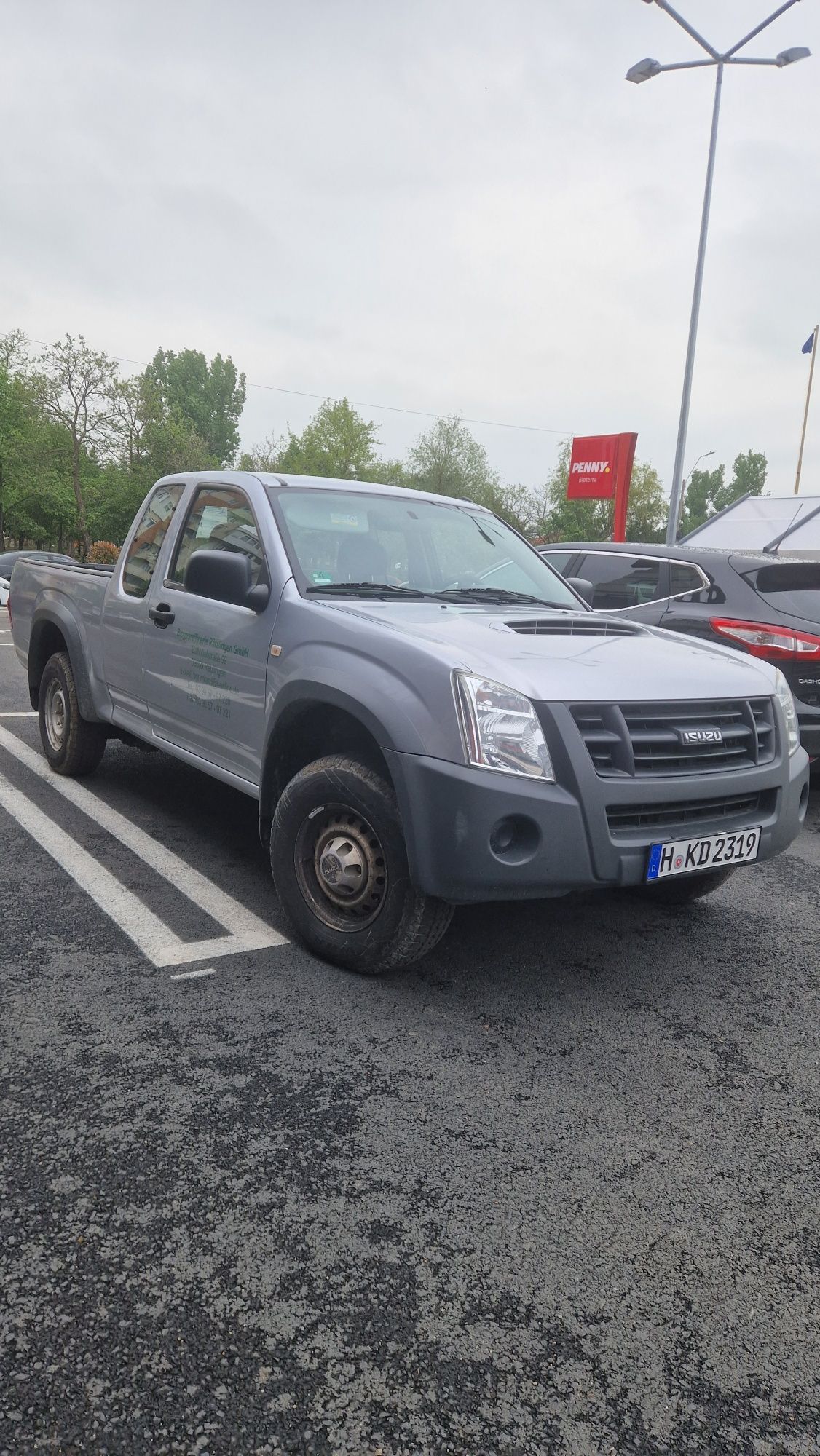 Isuzu D Max pick up Hilux L200