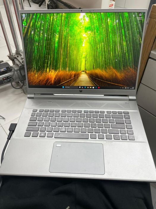 Ноутбук Acer Predator triton 300se (p25)