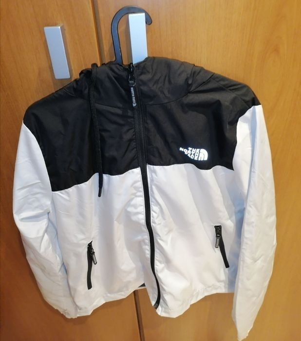 Ново дамско горнище бяло, черно The North Face, Calvin Klein размер S