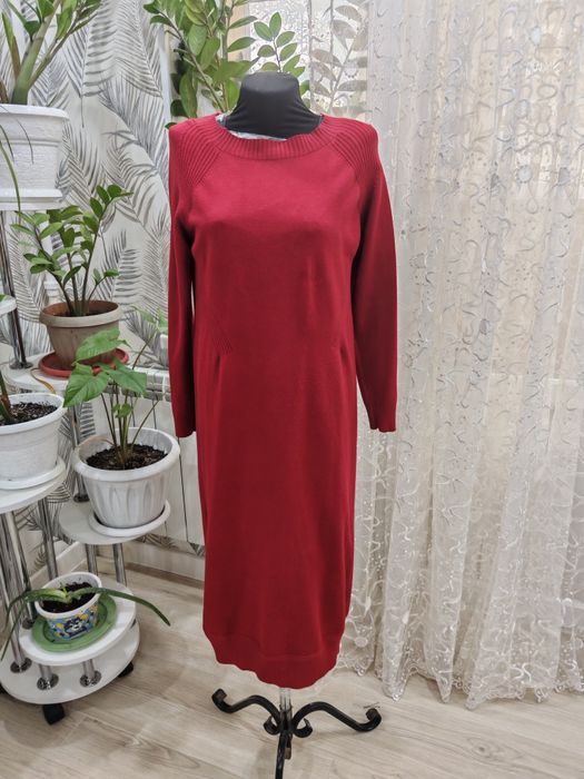 Платье цвет бордо