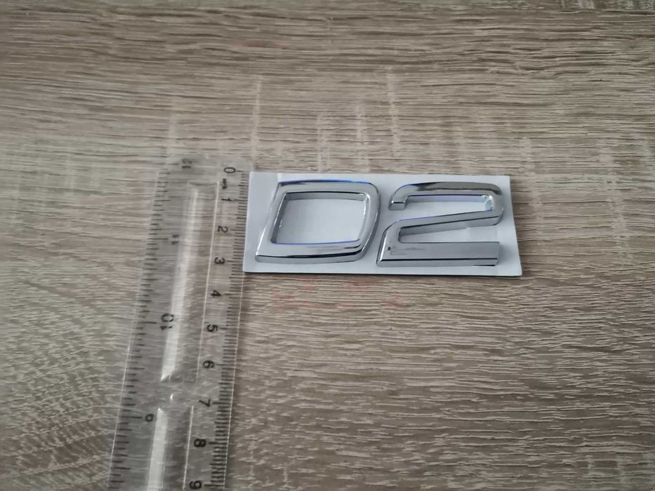 сребристи емблеми Волво Volvo D2