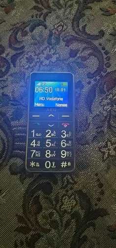 telefon cu butoane pentru seniori persoane in varsta