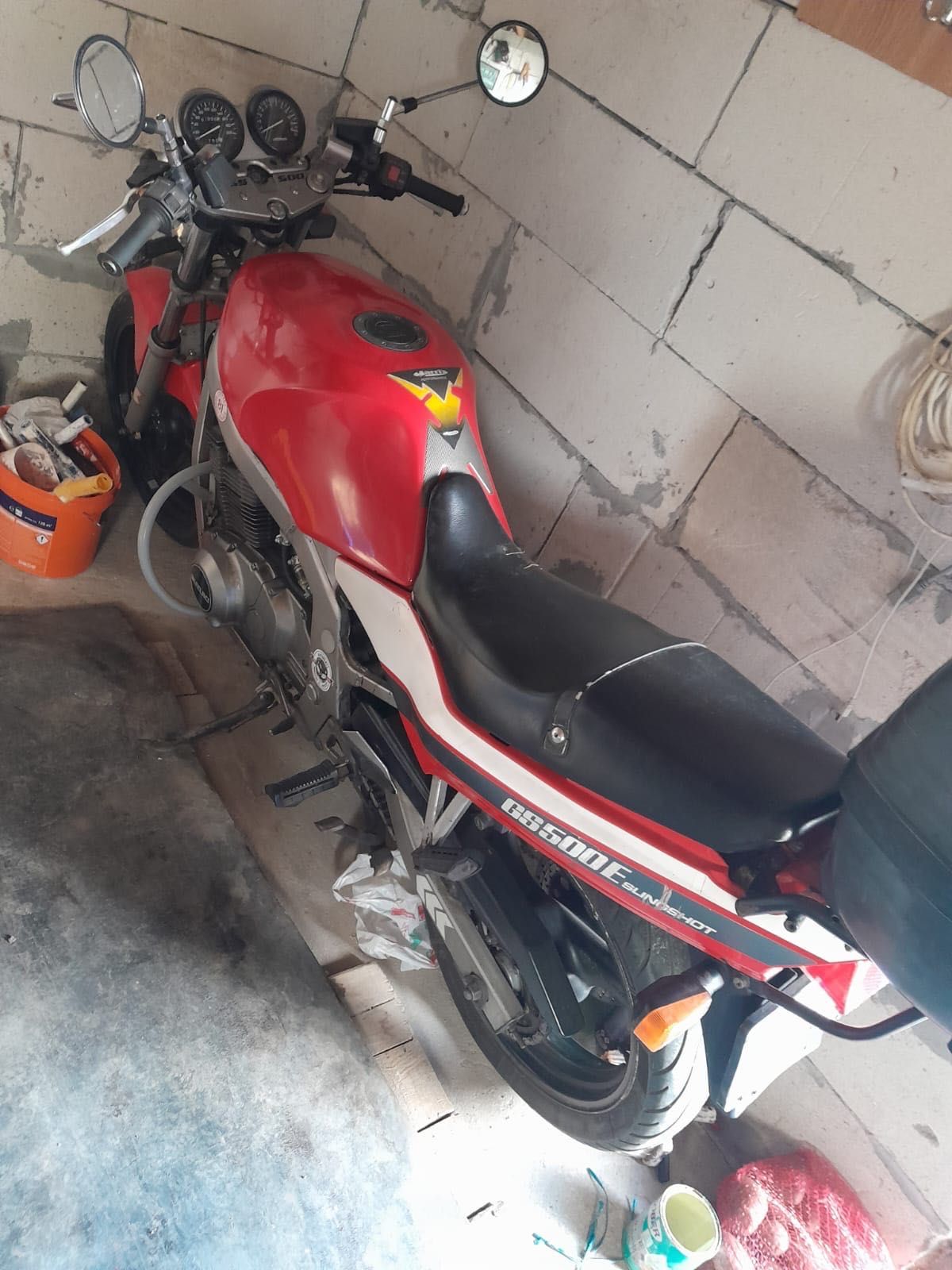 Vând motocicletă