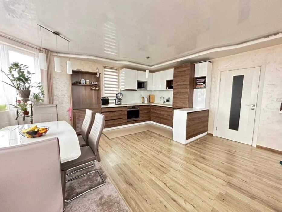 Тристаен апартамент в Беломорски