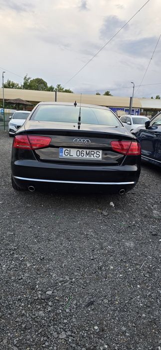 Audi a8 an 2011  S 8