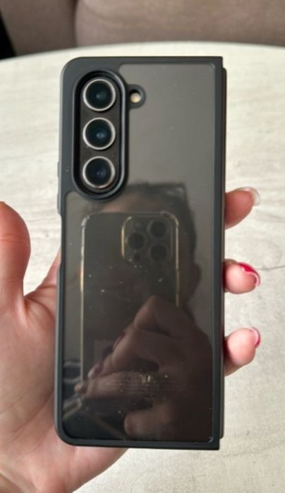 Z fold 5.  12/512 гб