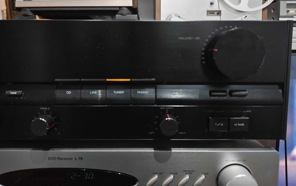 Amplificator Sansui AU - X201i sunet deosebit de bun