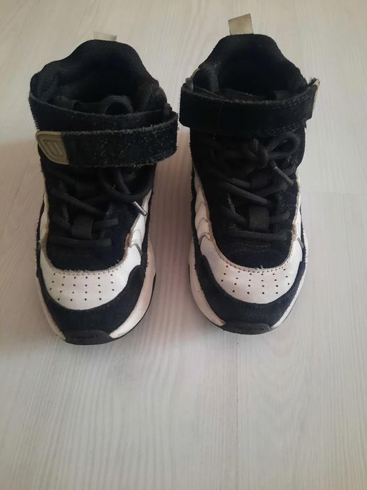 Adidas copil marca Zara, marimea 29