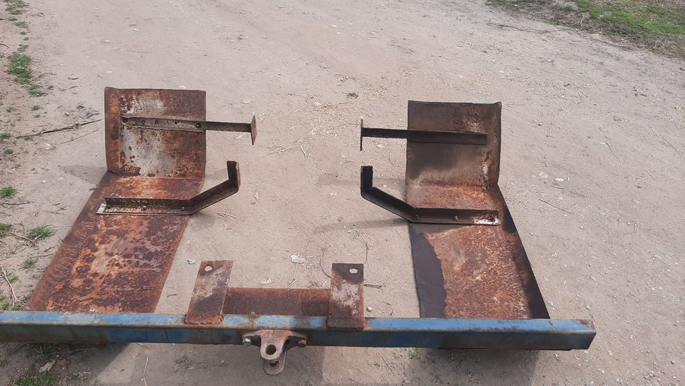 Vând piese  si utilaje tractor u650