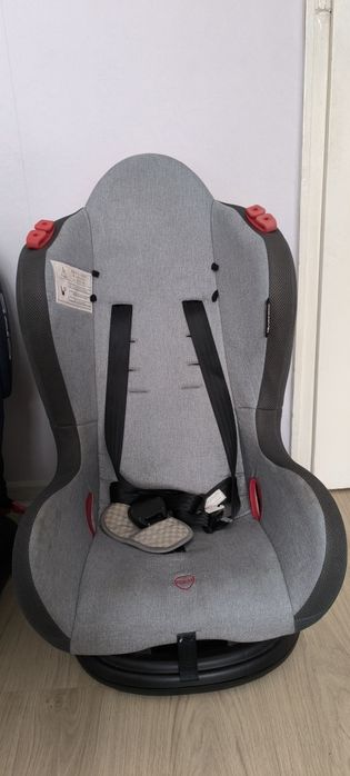 Детски столчета за кола 2бр