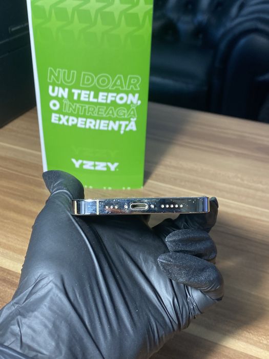 iPhone 14 Pro • 256 GB • Gold