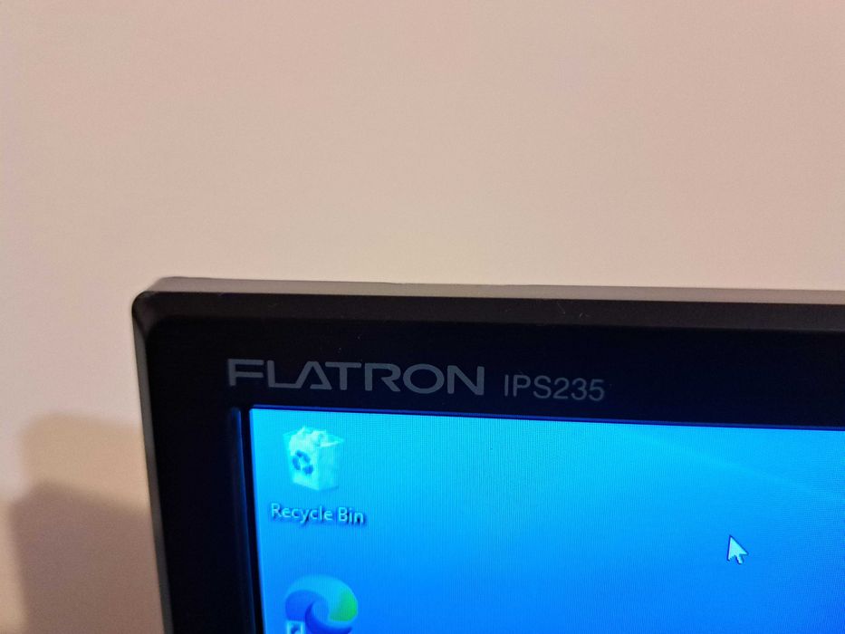 Monitor LG IPS235P, 23" IPS LED, 1920 x 1080 Full HD, 16:9, HDMI