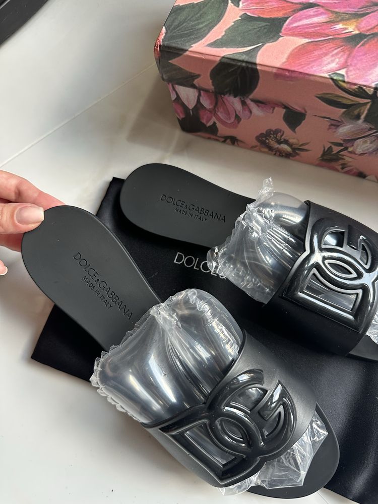 Плажни черни дамски чехли сандали 36 Dolce and Gabbana - 39 и 38 номер
