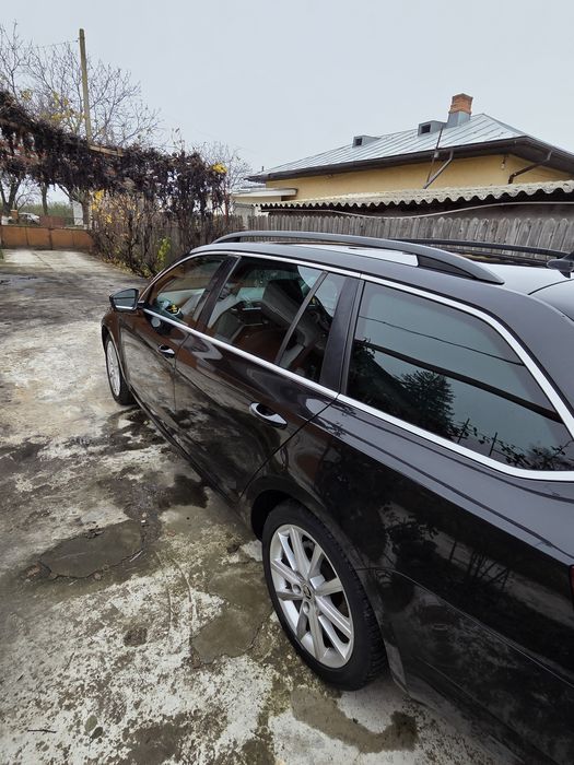 Vând Skoda Octavia III