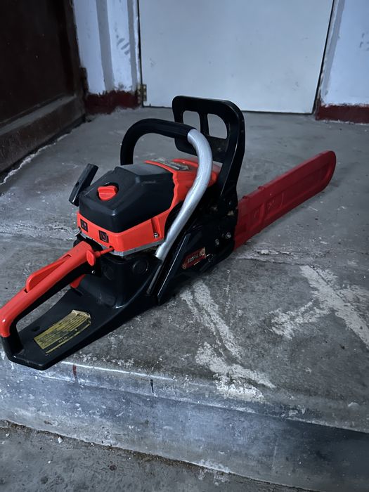 Vând Drujba STIHL