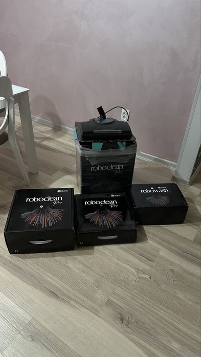 Roboclean Pro (Aura), полный комплект, состояние близкое к новому