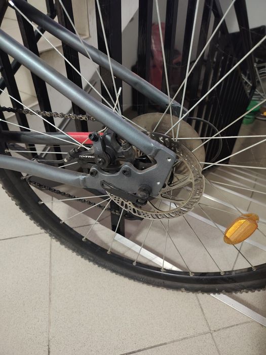 Vând bicicleta Reverside BTWIN 500