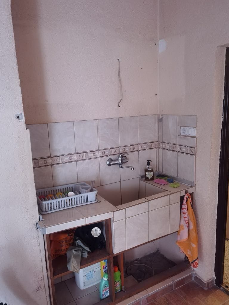 Продава се Четиристаен апартамент в Асеновград - 85 кв.м за 1236 €/кв.м - Снимка #14