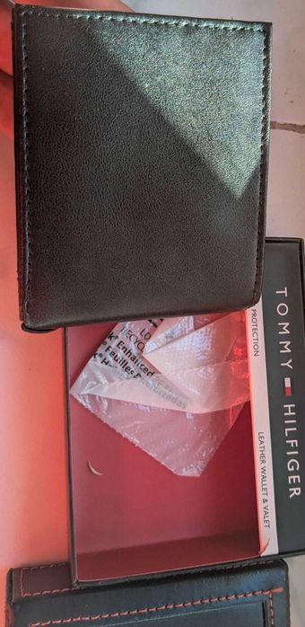 portofel Tommy trifold piele