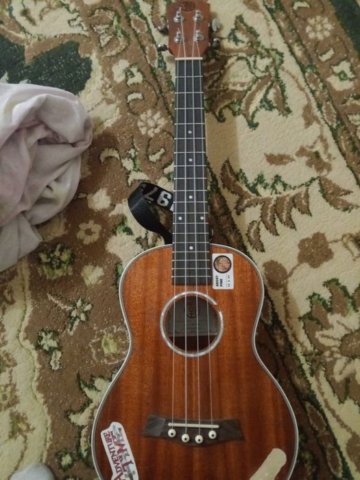 Укулеле + чехол силыққа