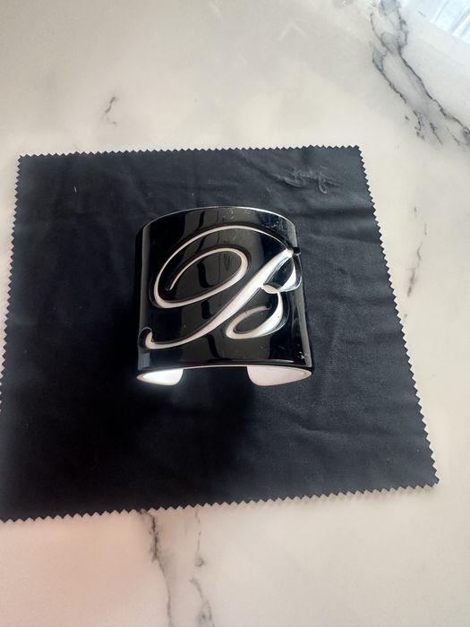 Продавам дамска гривна Blumarine