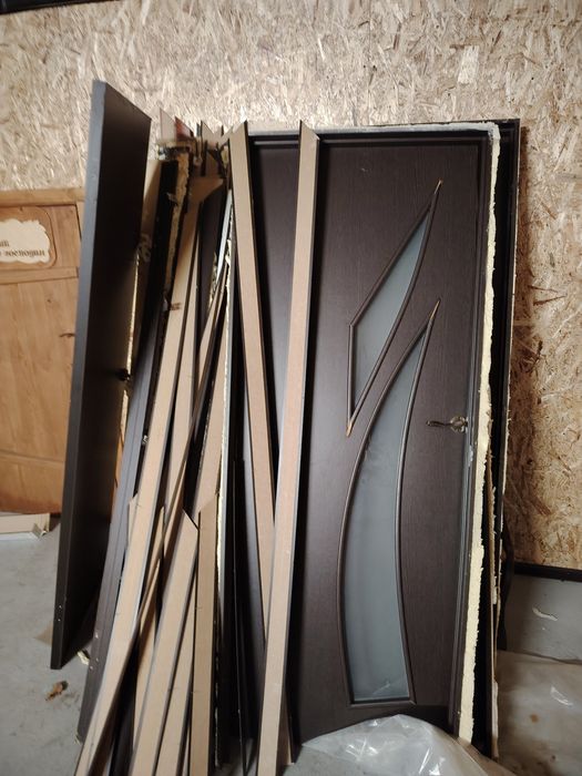 Продам двери б/у