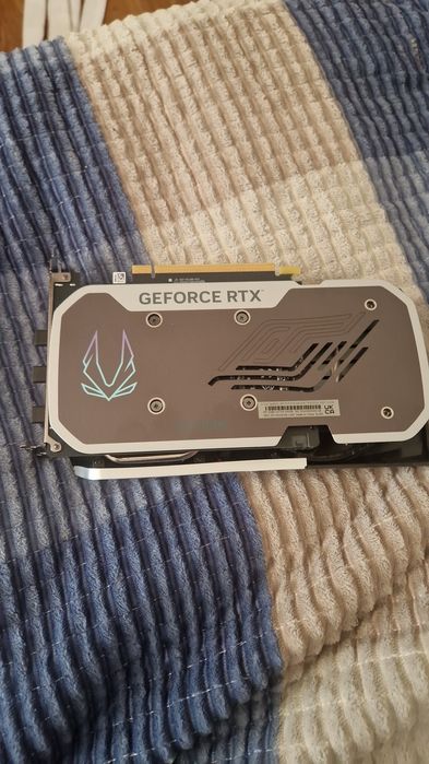 Продаю видеокарту RTX 4060 ZOTAC GAMING