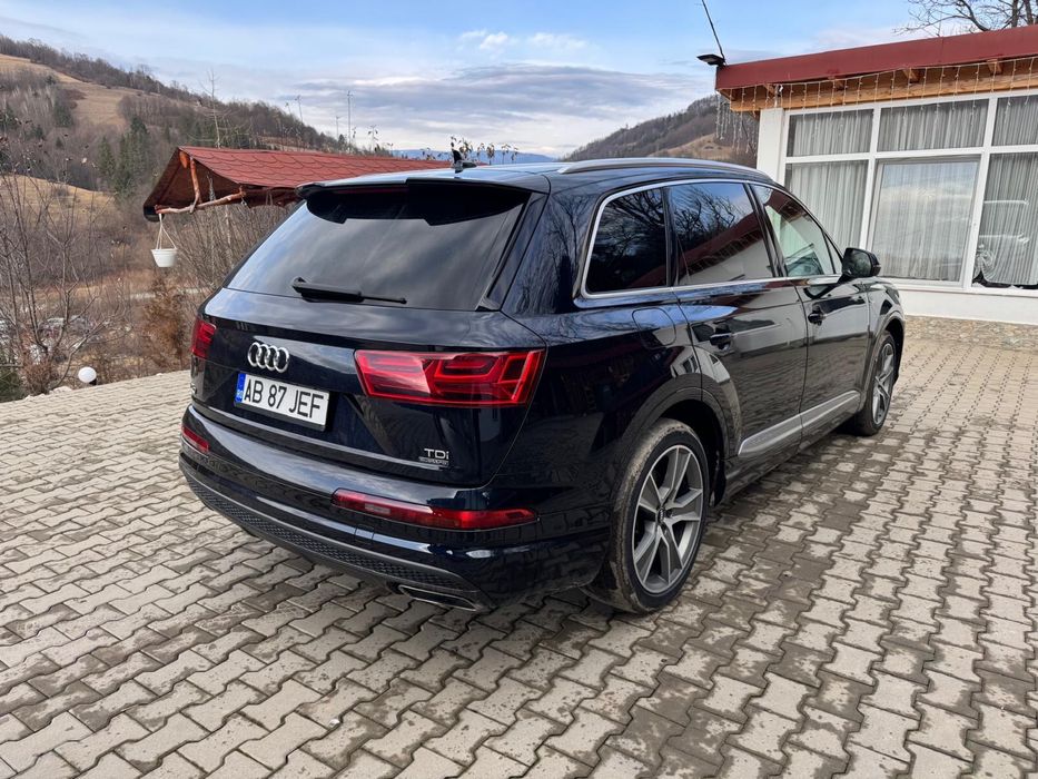 Se vinde Audi Q7  probleme cutie/ defect