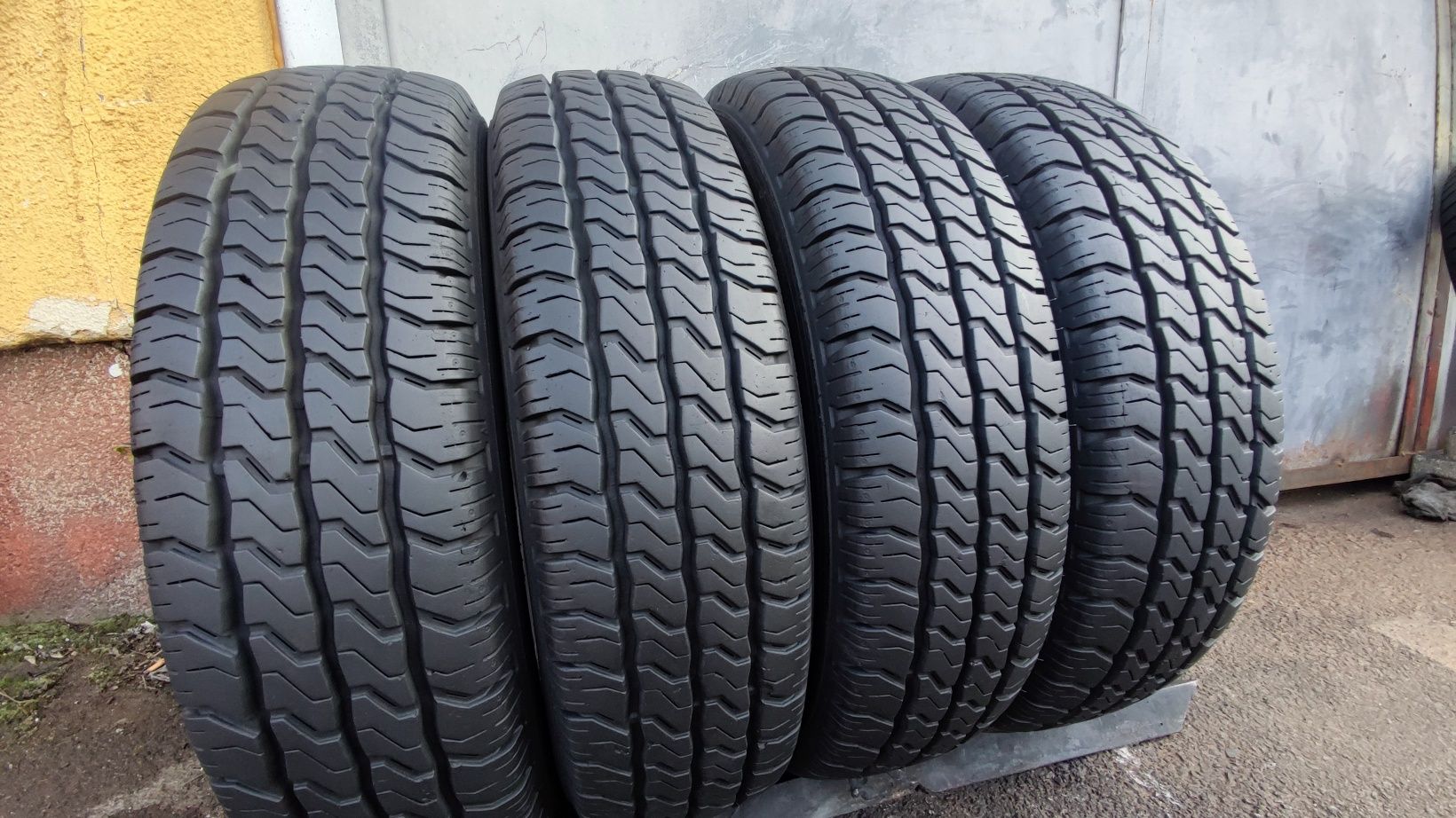 4бр. бусови гуми 195/75/16C,  Sava Trenta
dot21
9.3mm
Много добро съст