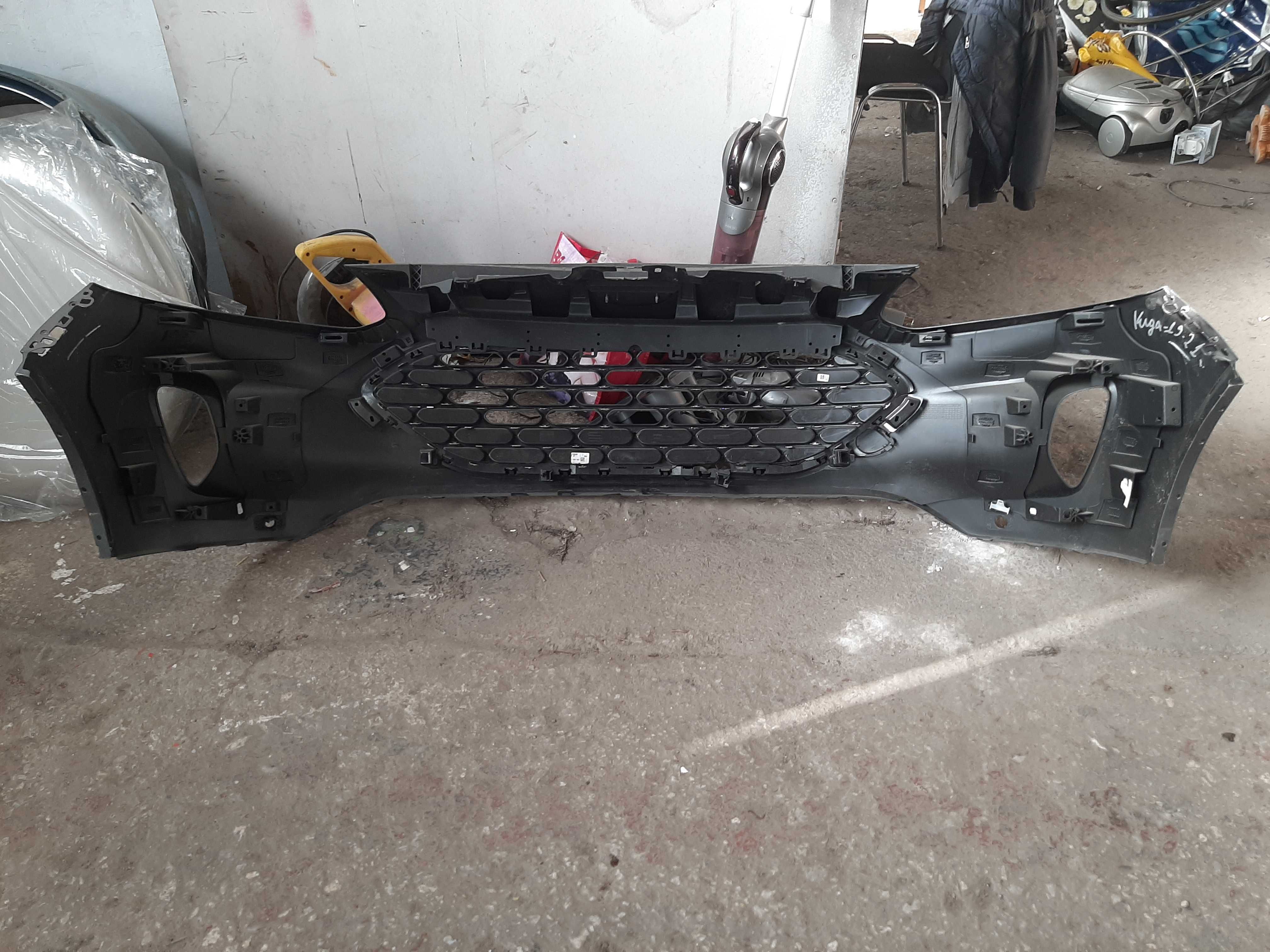 Предна броня за Форд Куга Ford Kuga 2020- 3бр