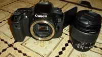 Фотоапарат Canon EOS 60D с обектив Canon EF-S 18-55mm IS  II