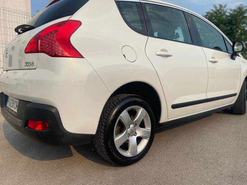 Peugeot 3008 в отлично състояние. Сервизна книжка.