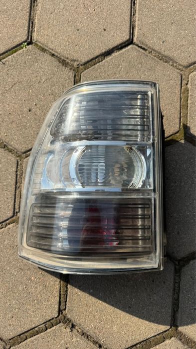 Фонарь задний на пэджеро