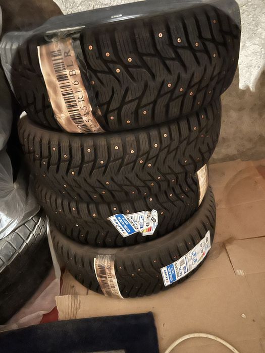 Зимние шины 205/55 R16 шипованные