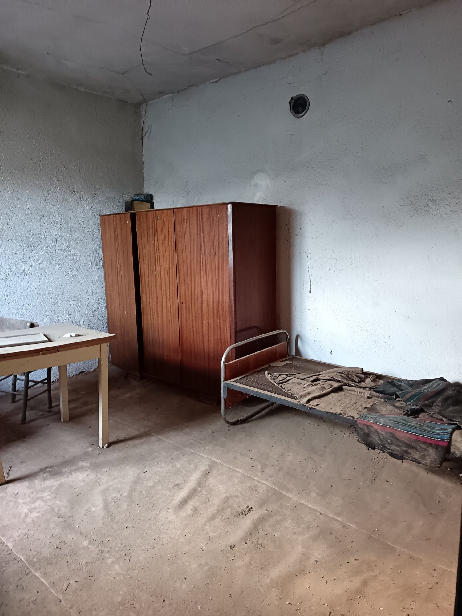 Едноетажна  къща в село до Свиленград