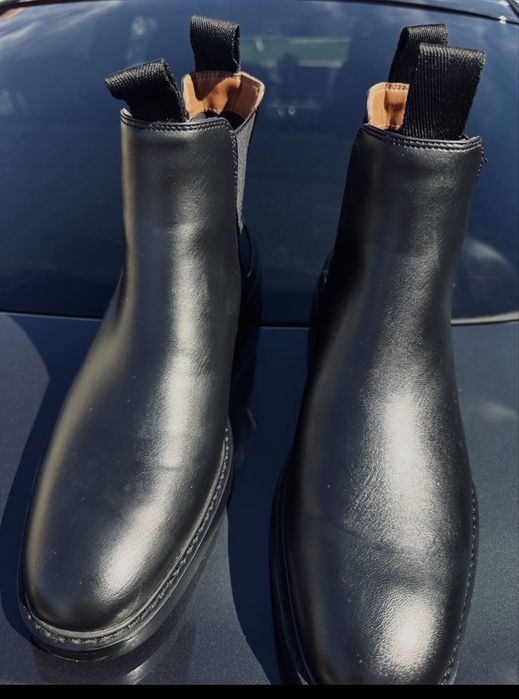 Botine barbati noi ,neincaltate