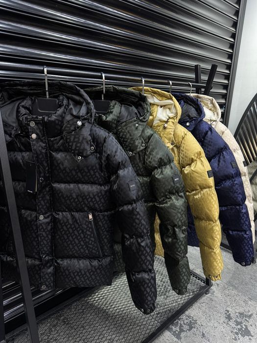 Geaca barbati Boss Oferta!