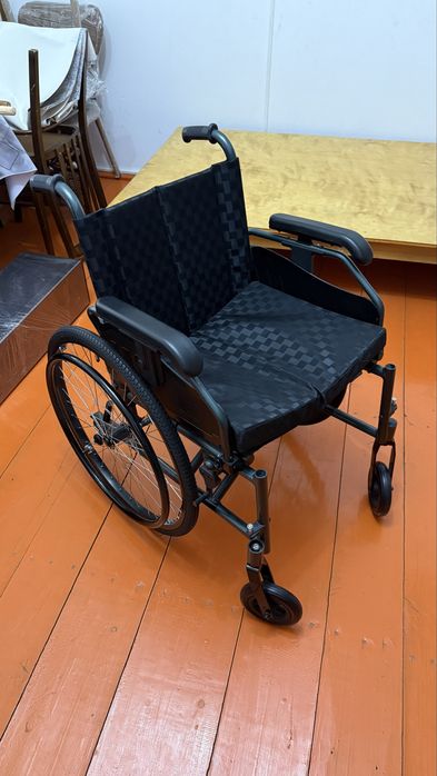 Инвалидная коляска