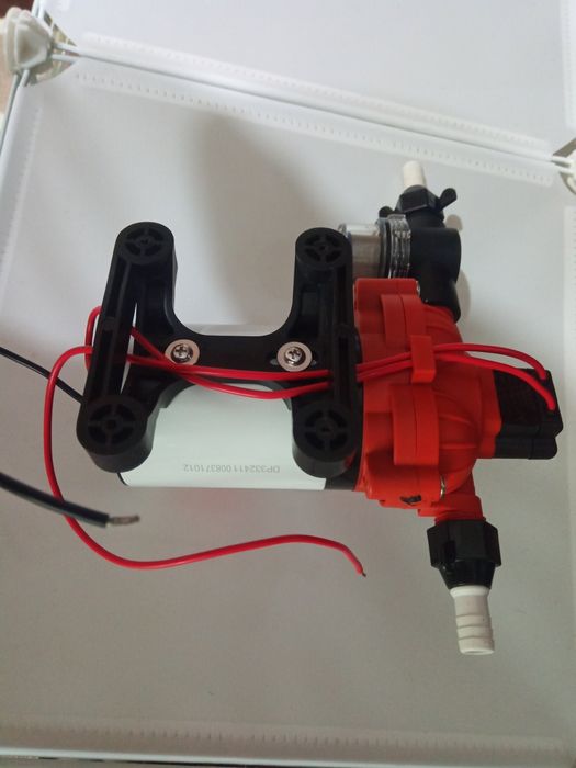 Помпа мембранна 12 волта