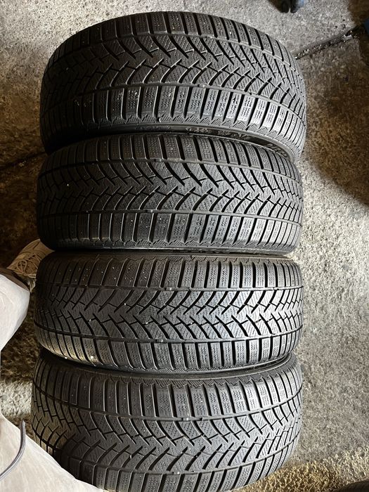 Anvelope de iarna 215/55 R17