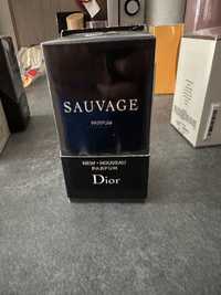 Vand clona 1:1 sauvage Dior